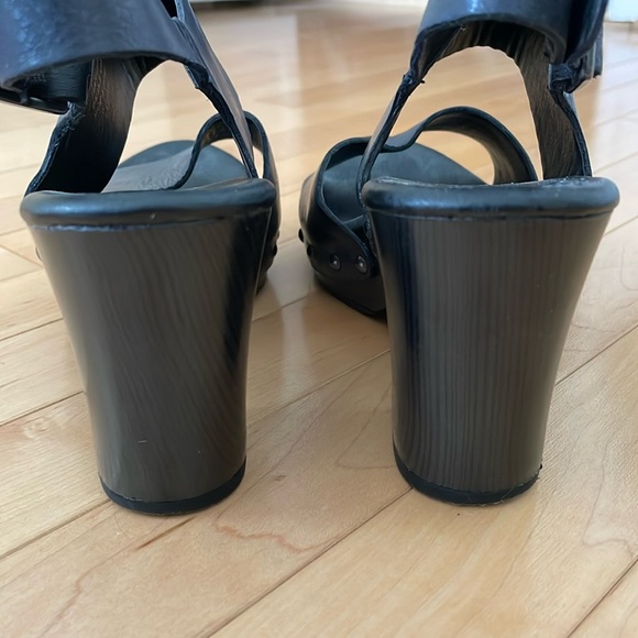 Korks by Kork-Ease Annaleigh Navy Blue Clog Sandals - Picture 3 of 5